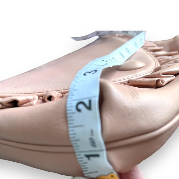 Y2k romantic ruffle Love cat leather shoulder bag Valentine’s edition - Picture 13 of 13